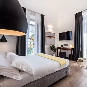By The First - Luxury & 2*, La Spezia Itália